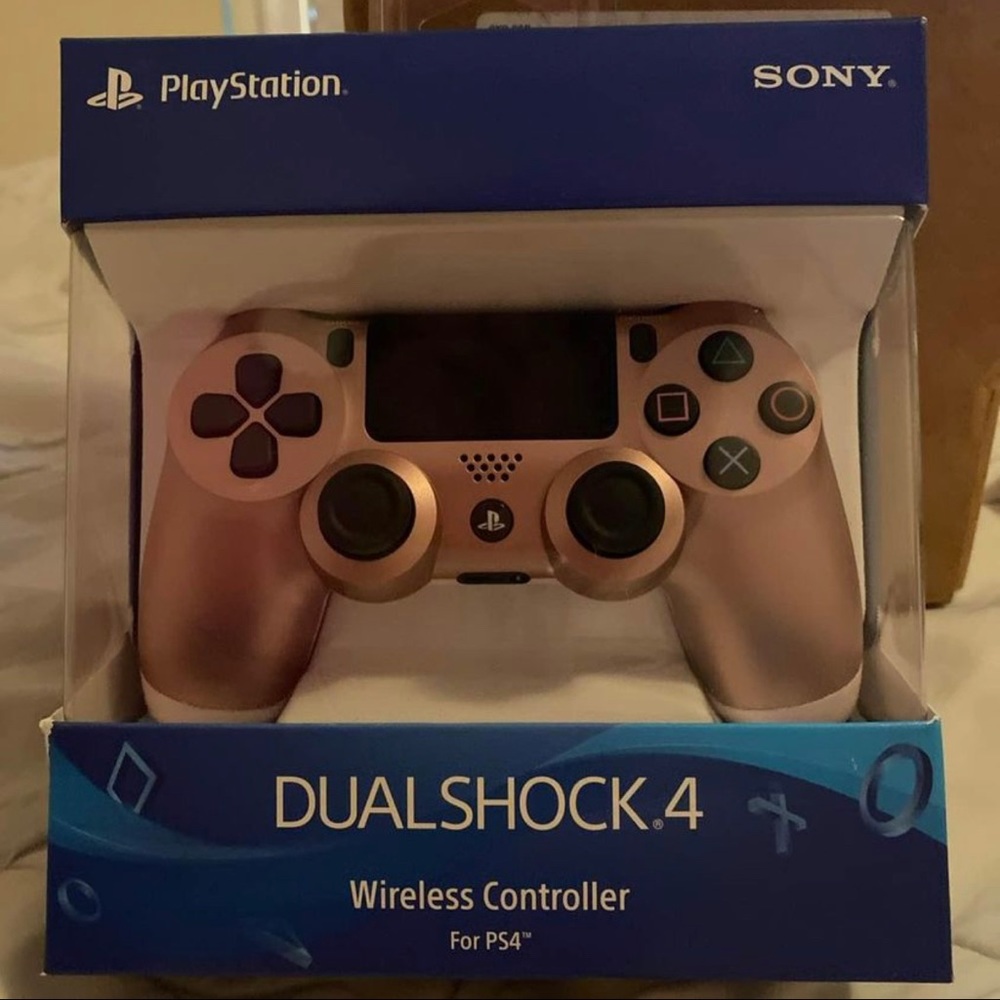 PlayStation 4 Rose Gold Controller